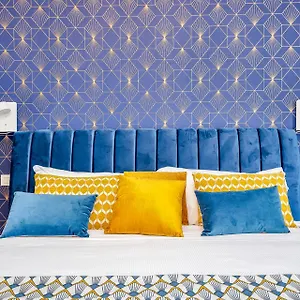  Apartamento Art Deco' - Sleepwithme - Free Parking - Free Breakfast - Very Friendly Staff Italia