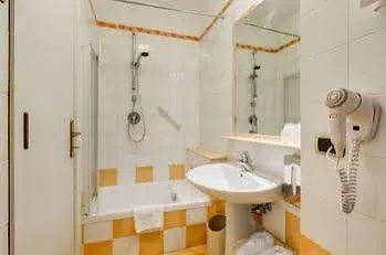 **  Hotel Paba Rome Italy